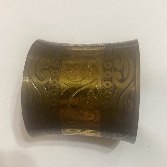 Cuff Bracelet - Picture 1 of 5